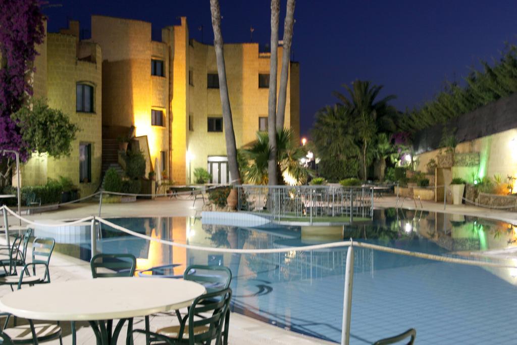 Grand Mose Hotel