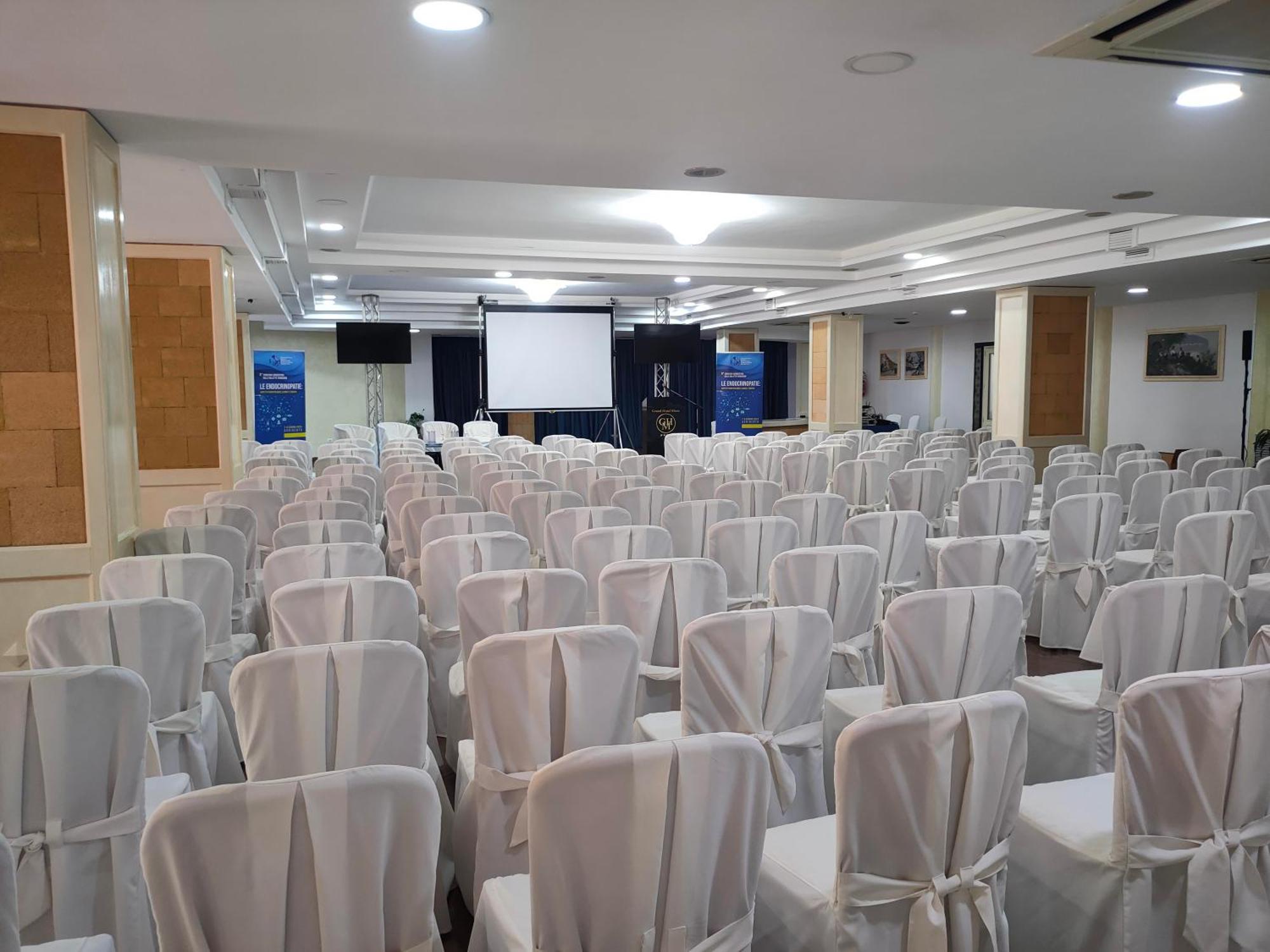 Grand Mose Hotel
