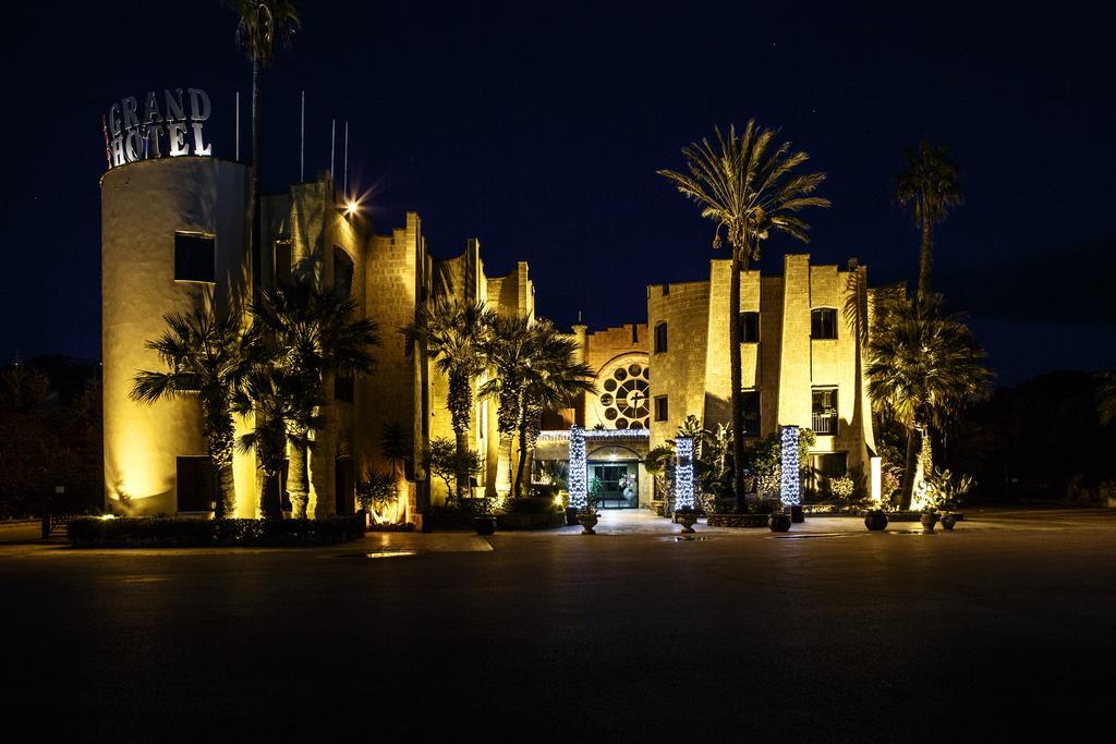 Grand Mose Hotel 4*