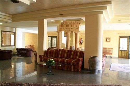 Grand Mose Hotel